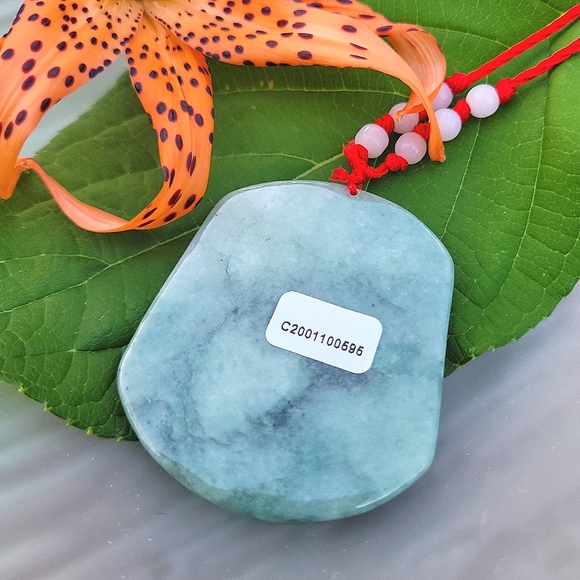 Genuine All Natural Jade Handcarved Pendant NWT☆ - Picture 4 of 4